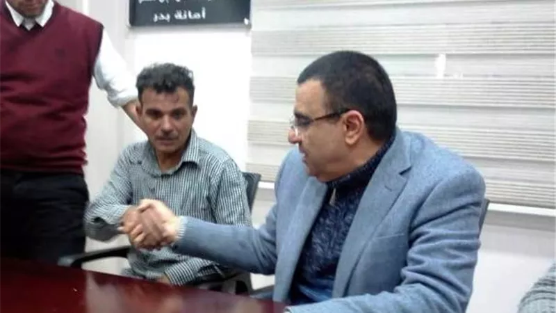 مستقبل وطن بدر يتكفل بتشطيب وفرش شقة مواطن التهمتها النيران بالصور