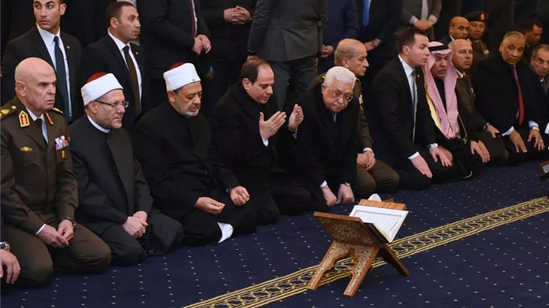 الطيب الكاتدرائية و المسجد سيقفان سويا في وجه أي عابث بأمن مصر