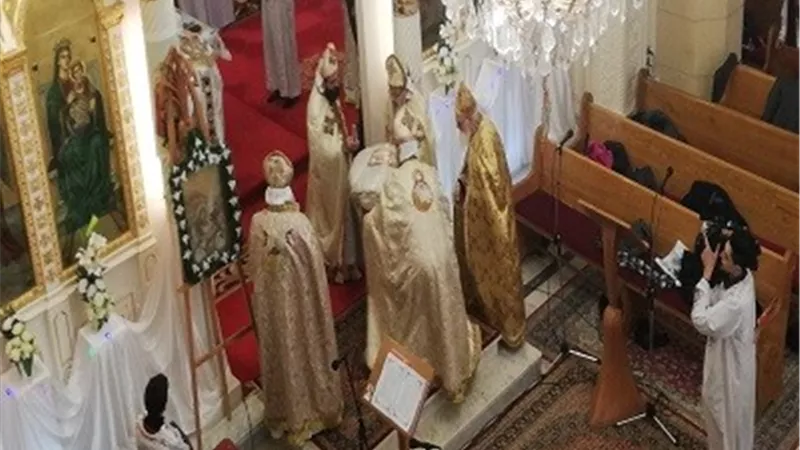 بولا يترأس قداس عيد الميلاد بمار جرجس فى طنطا