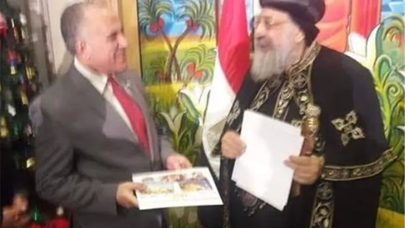 وزير الري يقدم التهنئة للبابا تواضروس