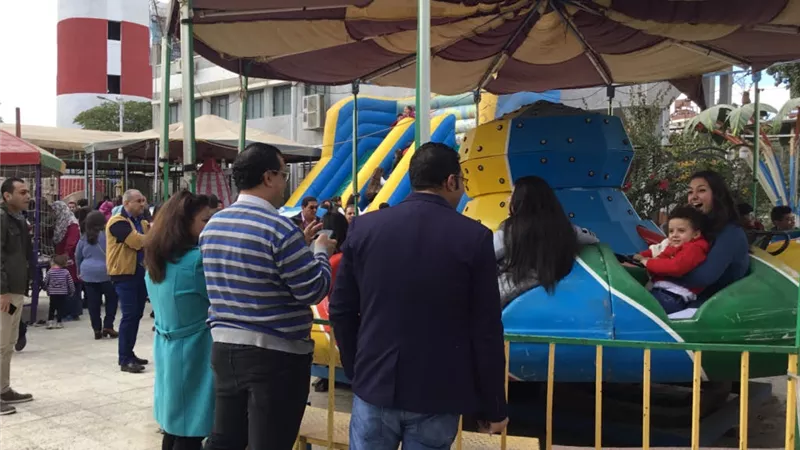إقبال كثيف على نادي 