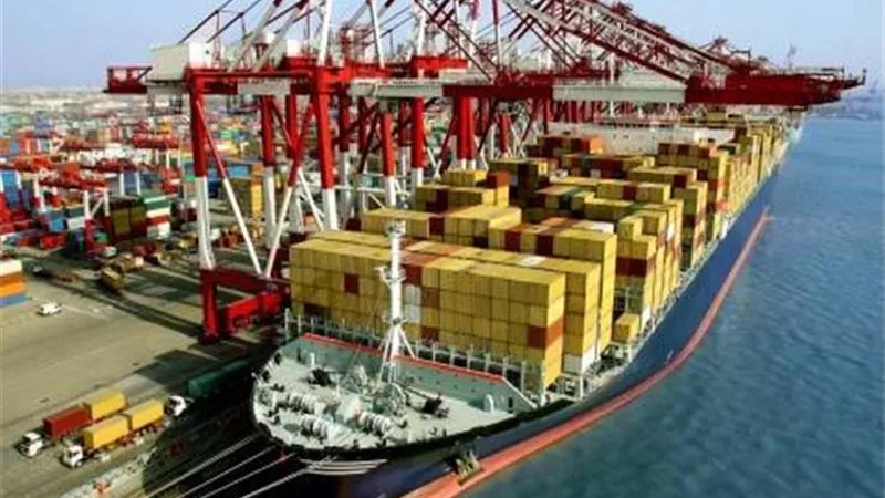 موانئ بورسعيد تسجل 10 سفن إجمالى حركة السفن