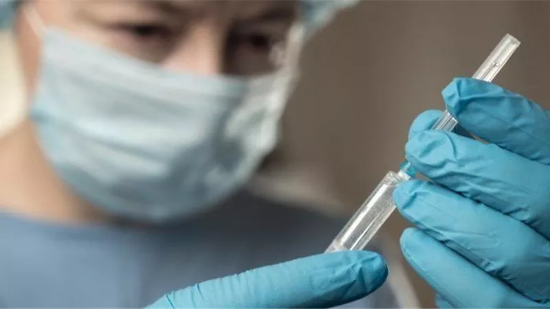 وفاة مطرب اثناء جراحة تجميلية