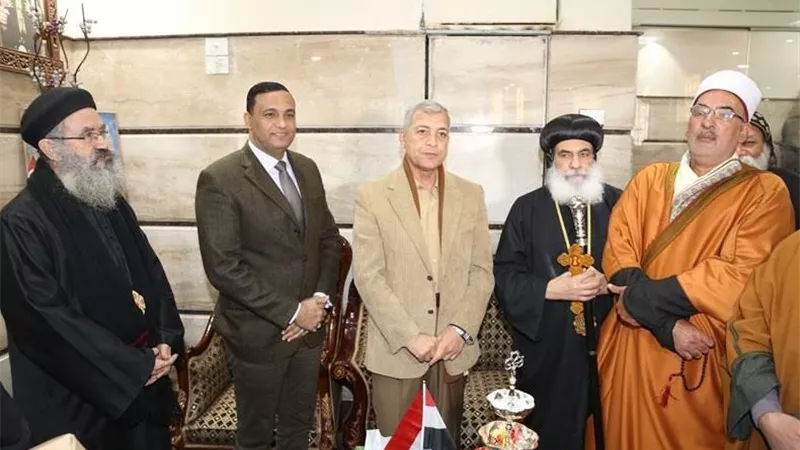 محافظ المنوفية يهنئ الأخوة الأقباط بعيد الميلاد المجيد بمطرانية شبين الكوم