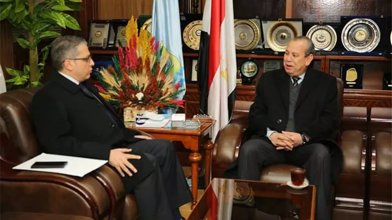 محافظ كفرالشيخ يبحث عدد من القضايا ومواجهة الفساد المالي والإداري مع الرقابة الإدارية