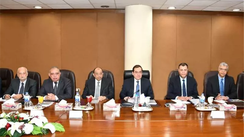 الملا: مشروعات تكرير جديدة لتأمين إمدادات المنتجات البترولية بالسوق المحلى