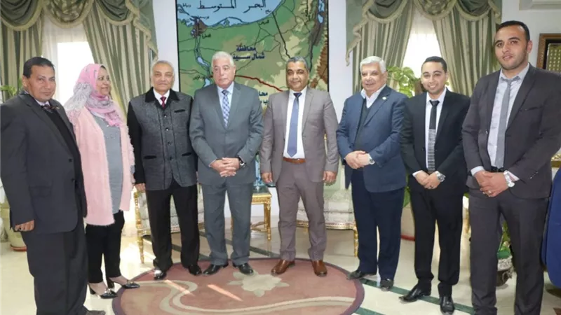 فودة يتسلم شاشة متخذي القرار ويشيد بدقة النظام
