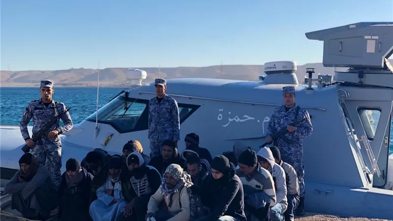 القوات البحرية تنجح في إحباط محاولة هجرة غير شرعية قرب السلوم