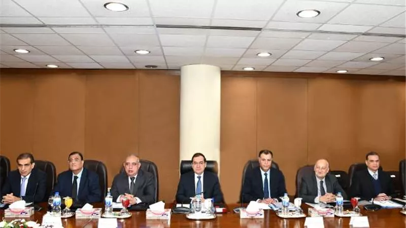 وزير البترول يعتمد الموازنة التخطيطية الجديدة لـ