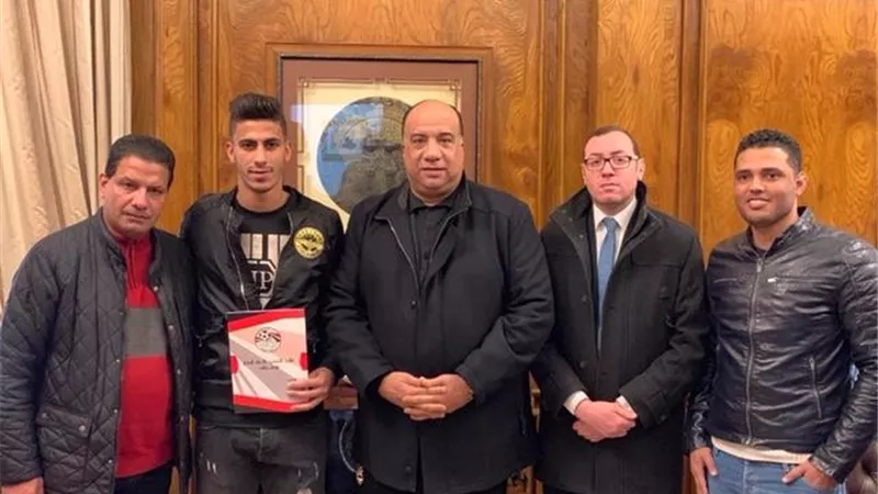 هشـام صـلاح ومحمد انور يدعمان دفاع سيد البلد