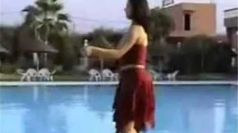 مدير مطعم يهتك عرض راقصة أمام المارة بالممشي السياحى بشرم الشيخ