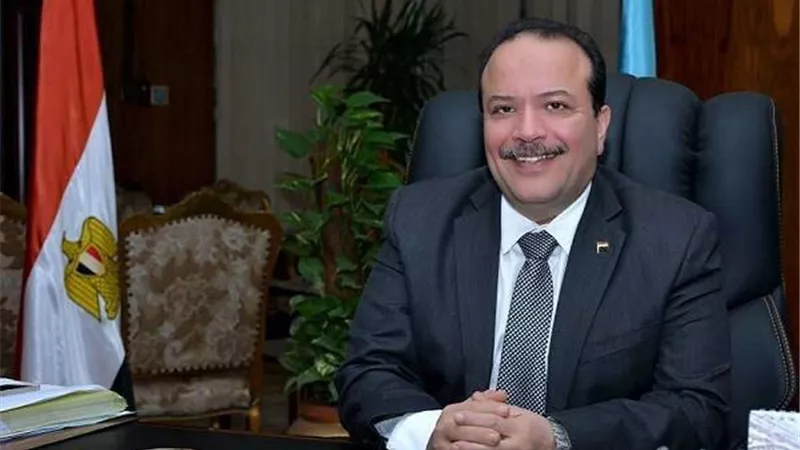 غنيم وعكاشة وغلوش والشربينى