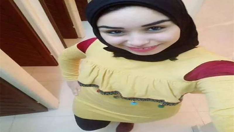 أميرة الديب رسامة تطمح للعالمية