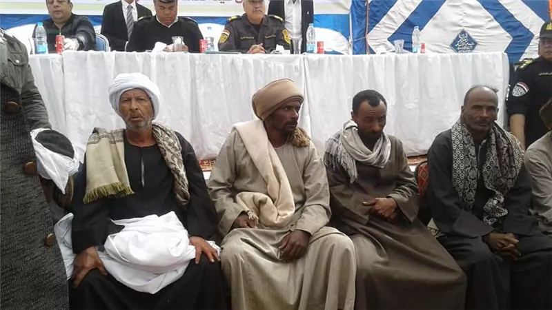 إنهاء خصومة ثأرية بين آل عروج وآل أبو المجد بالحدادين غرب الأقصر