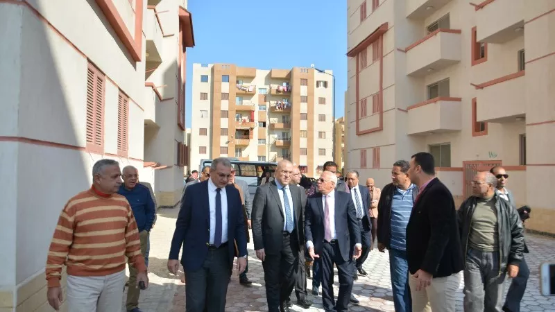 الغضبان يتفقد مشروع 2880 وحدة سكنية ببورسعيد