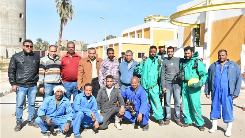 مياه إسنا تجرى تدريبات عملية للسلامة والصحة المهنية للعاملين