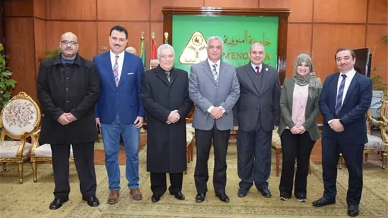 رئيس جامعة المنوفية يستقبل لجنة مراجعة الضوابط التكنولوجية للتعلم المدمج