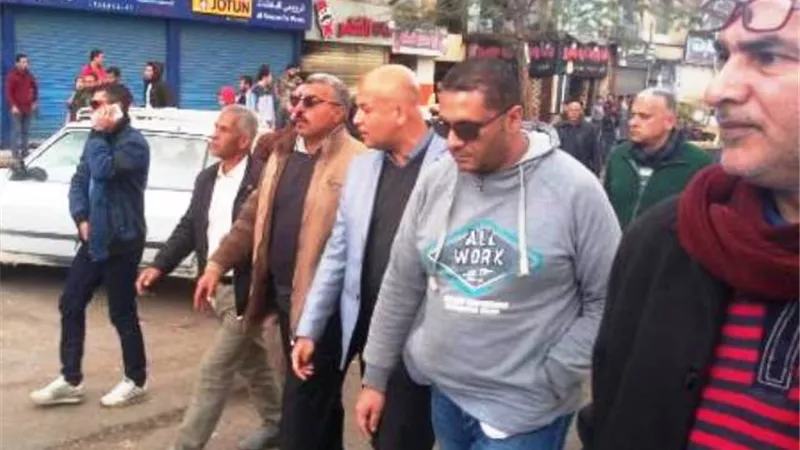 جهاز العبور يشن حملة اشغالات ومخالفات بشوارع المدينة.. بالصور