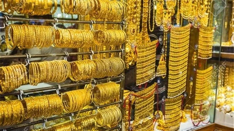 بعد صعود طفيف تراجع للذهب فى مستهل التعاملات الصباحية