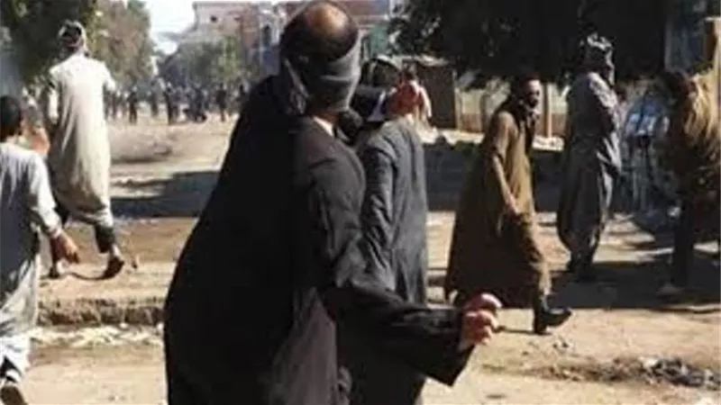 مشاجرة كبيرة بين قبيلتي العزايم والحرابى بأبو المطامير