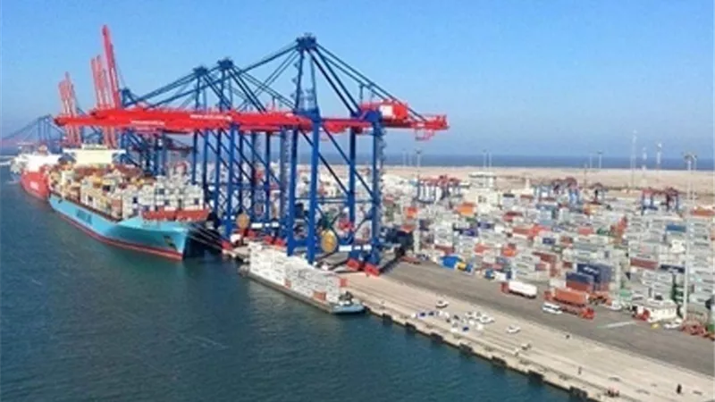 ميناء الإسكندرية يشارك في اجتماعات اتحاد الموانئ البحريه العربيه بابوظبي