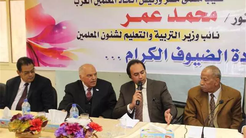 عمر: يواصل جولاته التفقدية بمحافظة المنيا