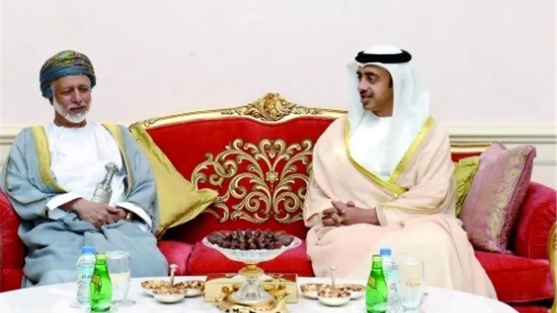 بن علوى يبحث مع عبد الله بن زايد في الامارات تعزيز العمل الخليجي المشترك