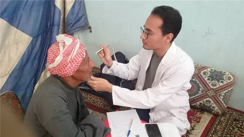 مناظرة 612 حالة فى قافلة جامعة جنوب الوادى الطبية بقرية الزينية بالأقصر