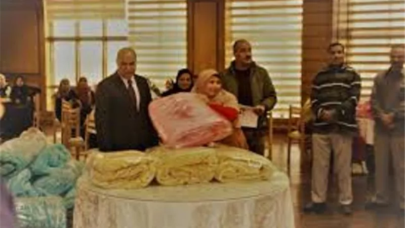 جامعة كفرالشيخ توزع 200 بطانية علي غير القادين