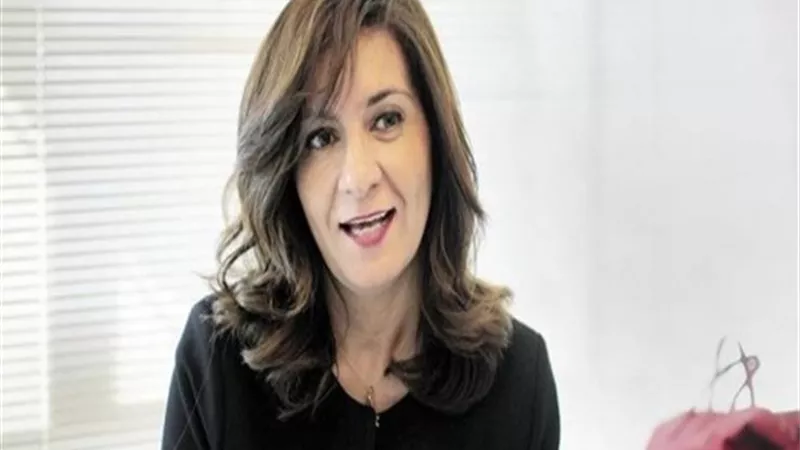 المؤتمر يشيد باداء وزيرة الهجرة لرعاية المصريين بالخارج