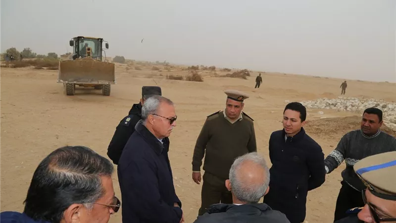 ازالة التعديات علي 330 فدان أراضي أملاك الدولة بقفط