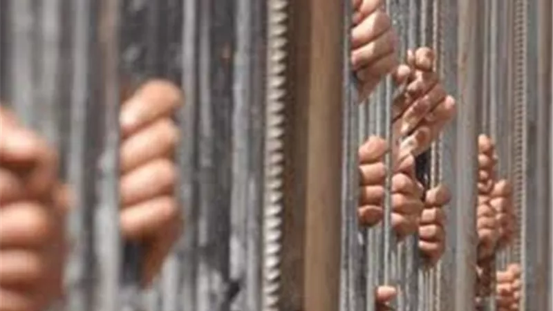 المشدد 3 سنوات بتهمة ابتزاز سيدة بمقاطع جنسية
