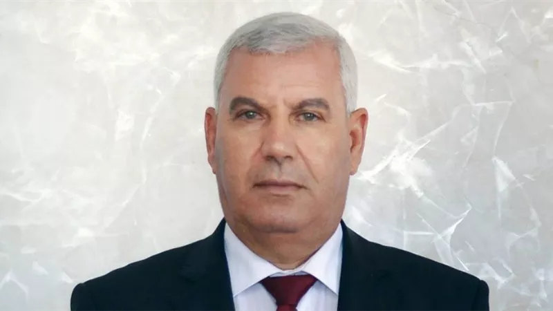 الغرابلي يحيل طفلة للعلاج على نفقة محافظة مطروح
