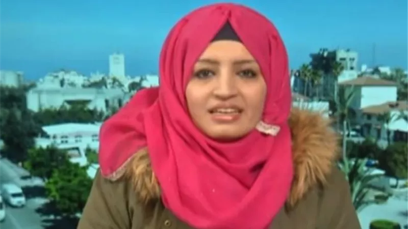شاهد.. سمرالكردي أول حكم لكرة السلة في غزة
