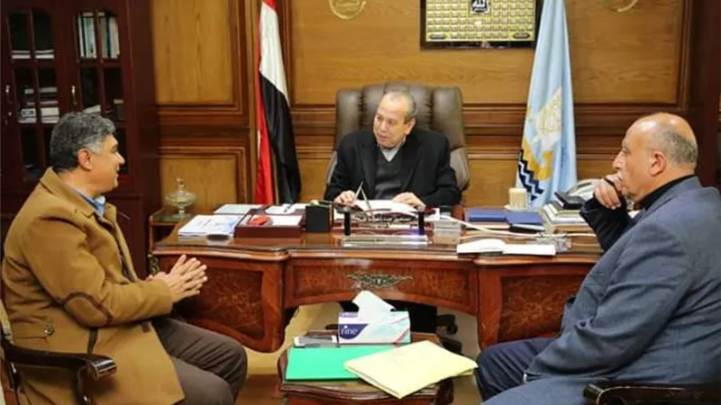 محافظ كفرالشيخ يناقش إستعدادات المحافظة للسدة الشتوية