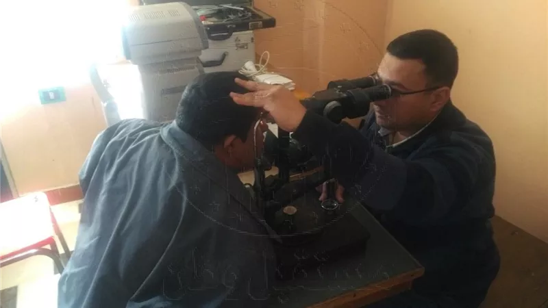 بالصور .. مستقبل وطن بالبحيرة ينظم قافلة طبية للعيون في الناصر