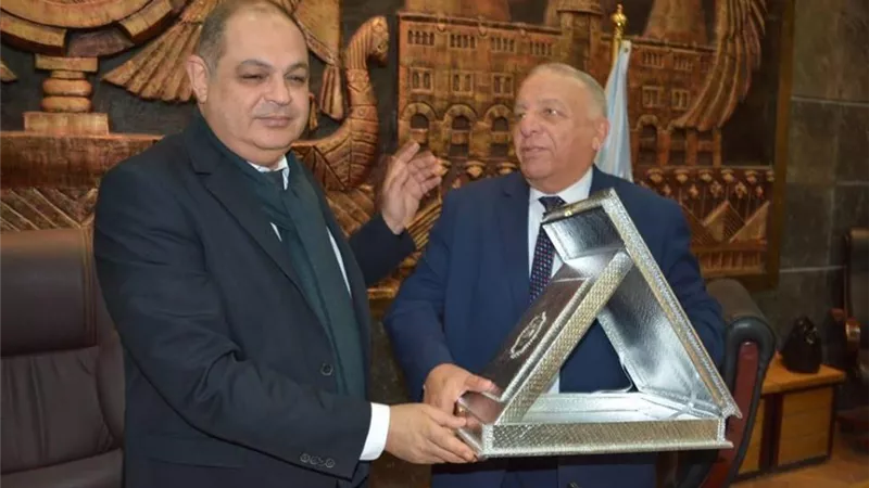 محافظ الغربية يطالب الجمعيات الأهلية بوضع أليات لتنفيذ مبادرة الرئيس