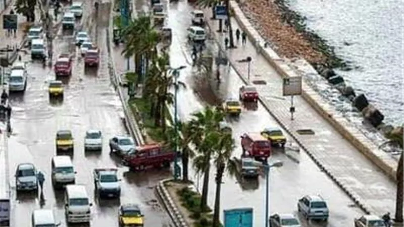 الاسكندرية تتعرض لليوم الثالث لموجة من طقس السئ