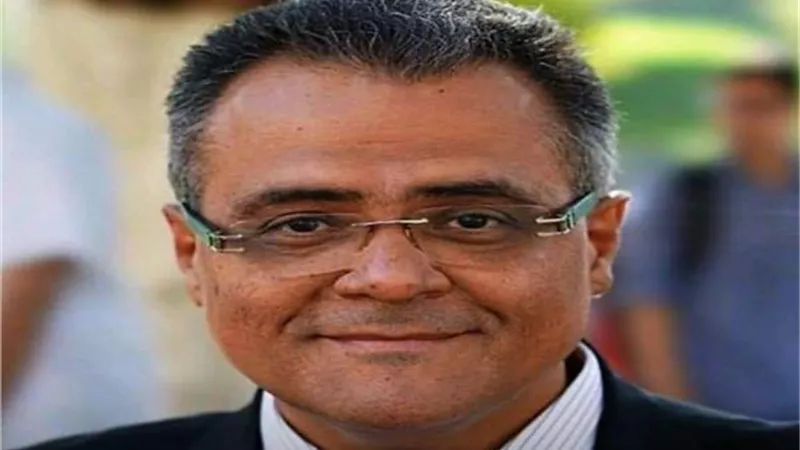 نائب رئيس جامعة عين شمس لشئون التعليم يوجه رسالة لطلاب الجامعة