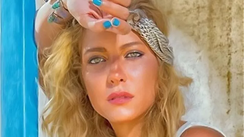 ريم مصطفى تتحدى الشتاء بملابس قصيرة على إنستجرام