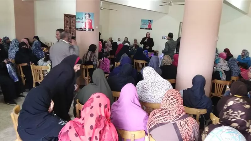 التعامل الأمثل مع المشكلات الأُسرية ندوة بثقافة السويس