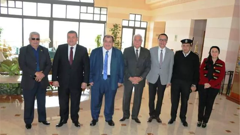 فودة يترأس الاجتماع التحضيرى لندوة تحالف عاصفة الفكر .. بالصور