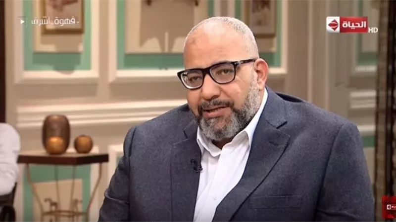 بيومي فؤاد: اشتغلت كذا شغلانة علشان أجيب 