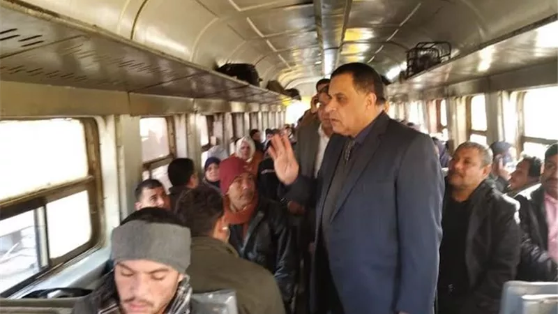 رسلان إزالة اشغالات محطة مصر وتشديد الرقابة على تذاكر الركاب صور