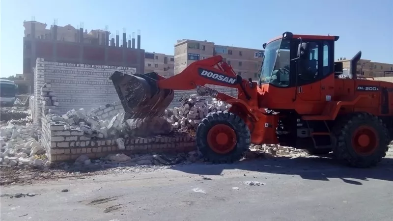 محافظ مطروح : إزالة 38 حالة تعدى بمساحة 15406م2 بالمحافظة