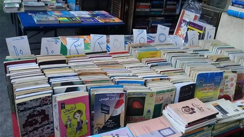 اقبال كبير على مهرجان سور الازبكية للكتاب