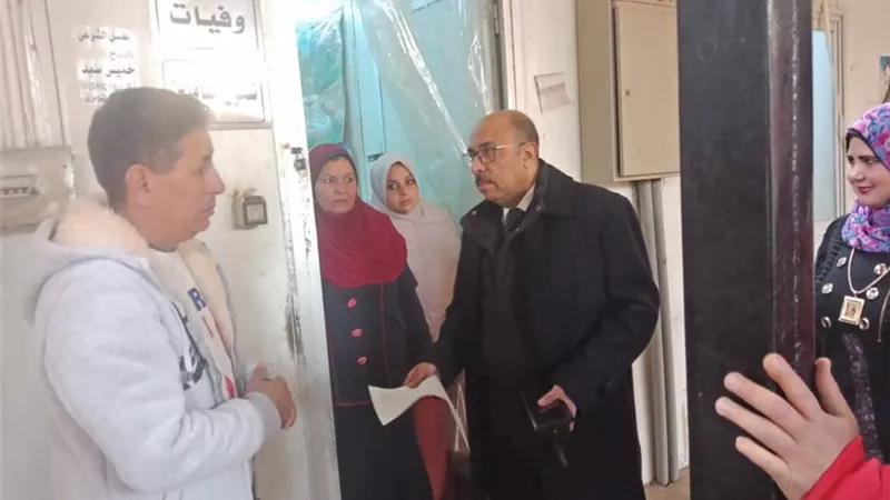 حملات مكثفة لمتابعة المنشآت الصحية في أسيوط.. صور