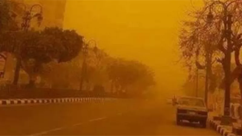شيخ الصيادين بالسويس يطالب بتوخى الحذر