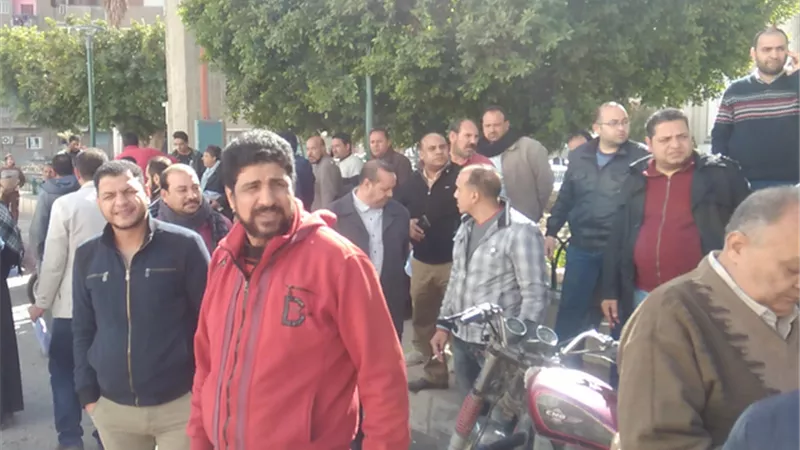 تظاهر العشرات امام ديوان عام أسيوط