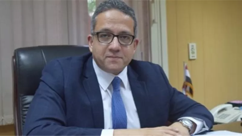 حملة مكبرة لإزالة التعديات بمنطقة الهرم خلال ساعات